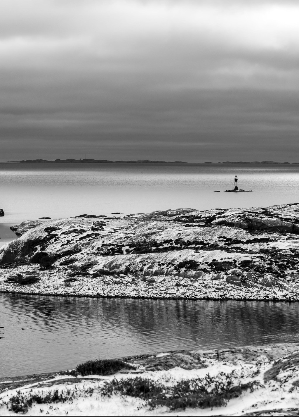 The Frozen Shoreline Horror of “The&nbsp;Reach”